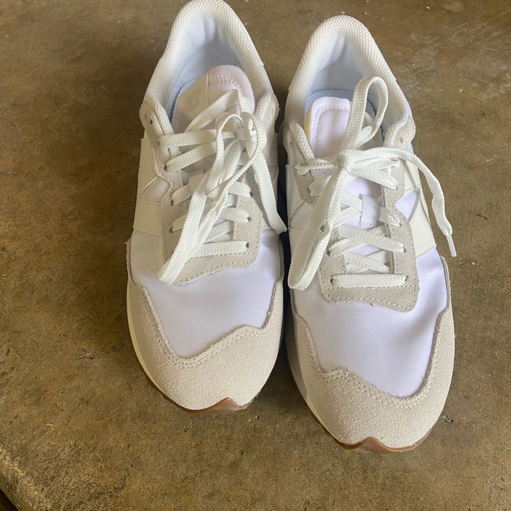 New Balance Classic White and Cream Sneakers - Picture 2 of 6